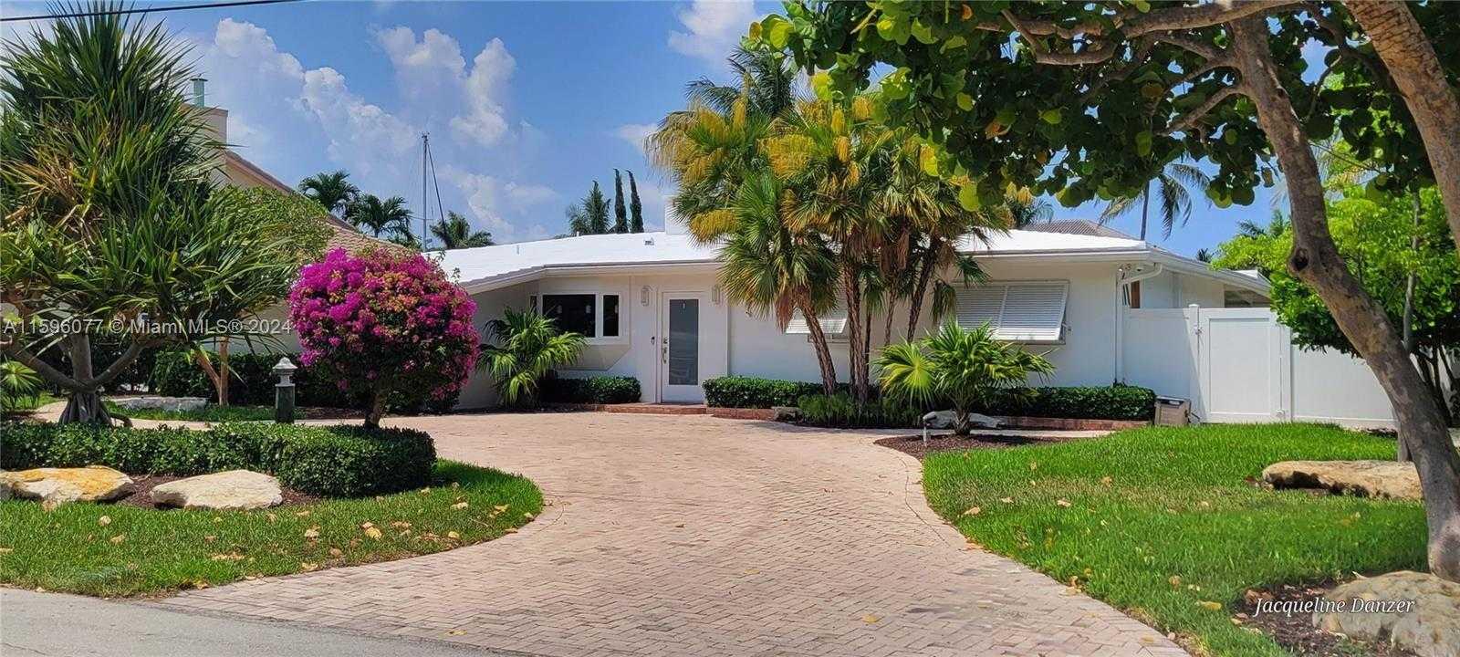 2781 23rd Ct, Pompano Beach, Single Family Home,  for rent, D'Lux Real Estate Services, LLC